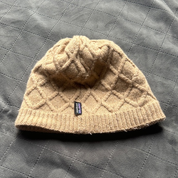 Patagonia Other - Patagonia Tan Knit Beanie